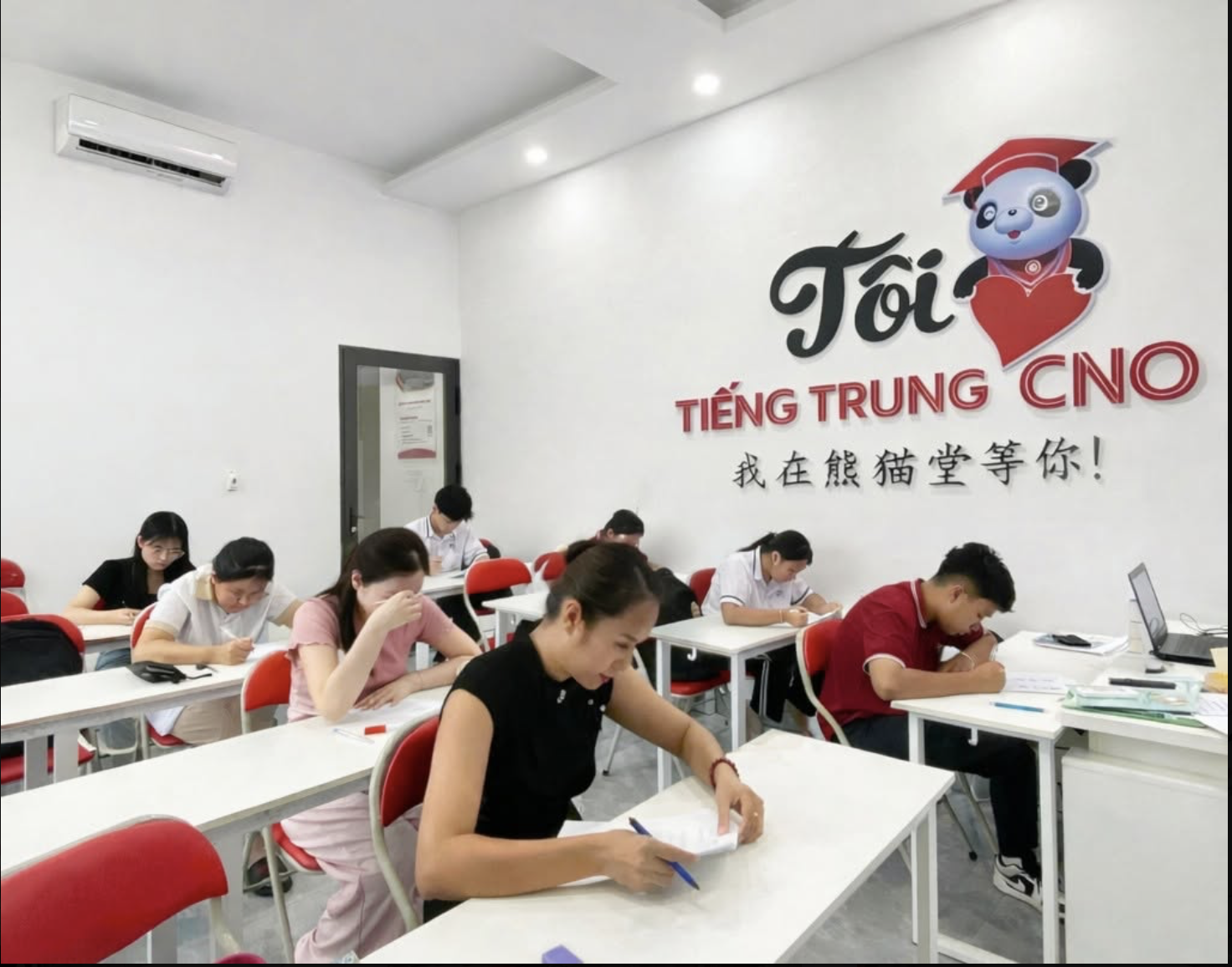 Lớp học tại CNO